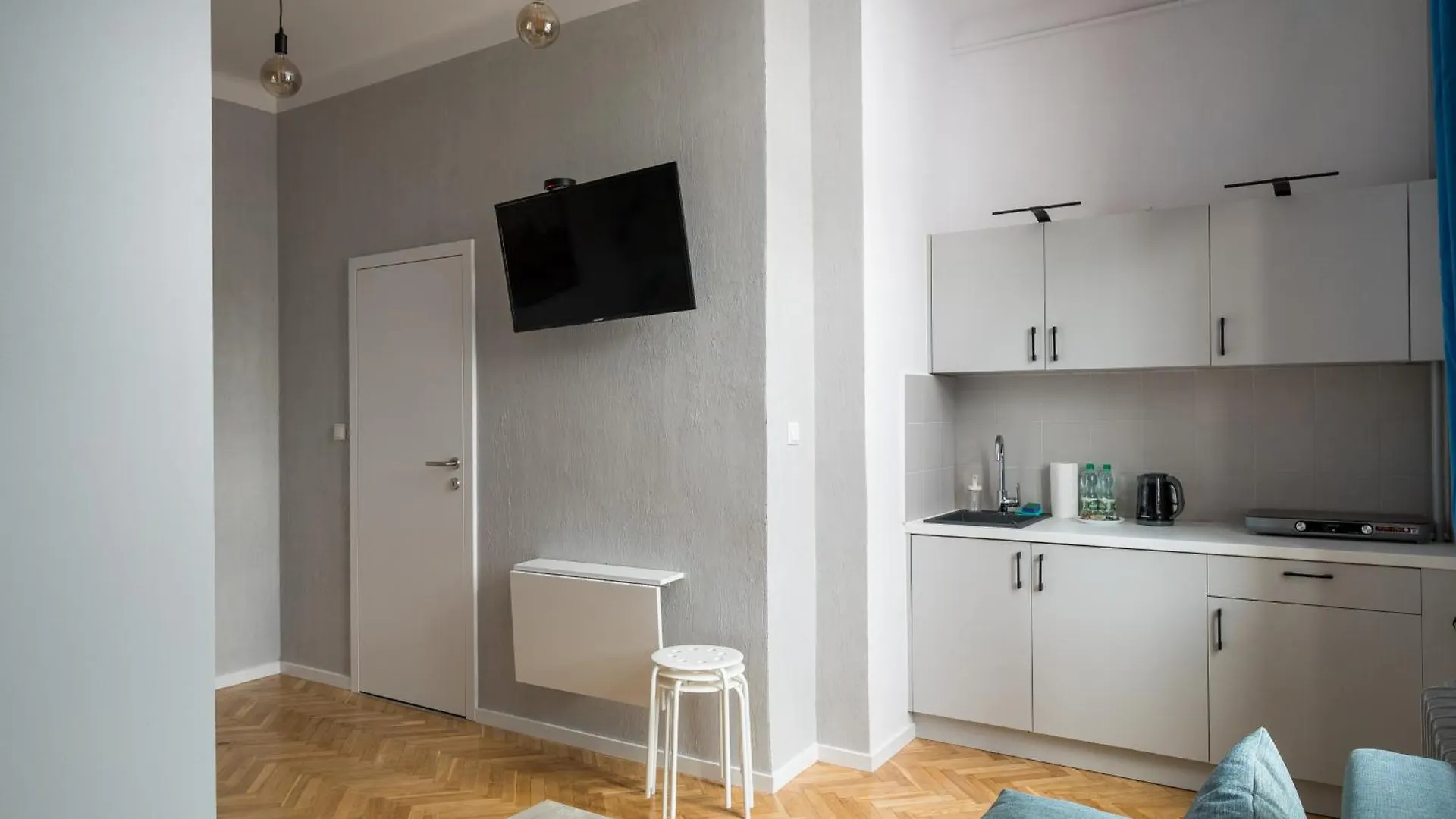 Parkland Homely Studios Warsaw Poland
