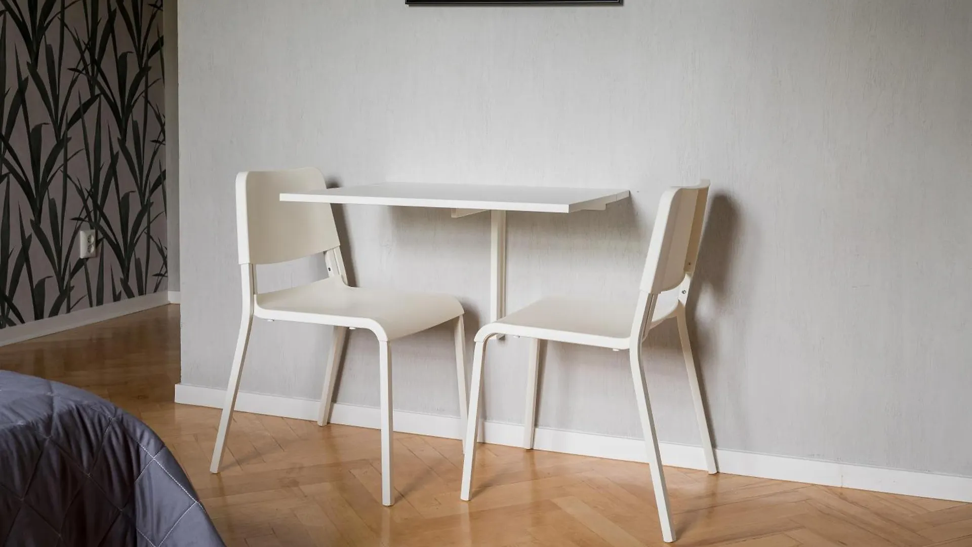 Parkland Homely Studios Warsaw Apartment